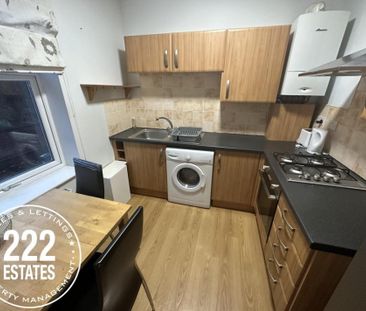 Bewsey Road - Warrington - WA5 - Photo 6