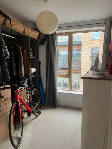 3 Bed Terraced House, Vinery Way, W6 - Photo 4