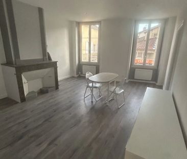 Location Appartement 3 pièces 60 m2 à Tournon-sur-Rhône - Photo 1