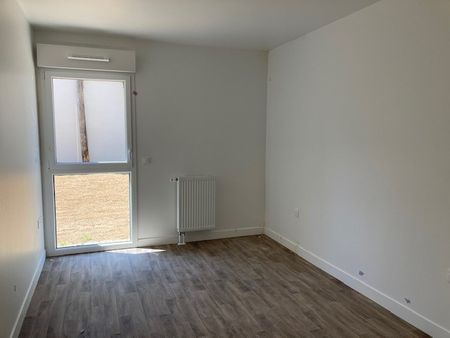 Location Appartement 3 pièces 62m² CAEN 14000 - Photo 3