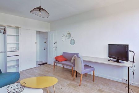 T3 - NANTES - EXPO EST/OUEST- LUMINEUX - Photo 2