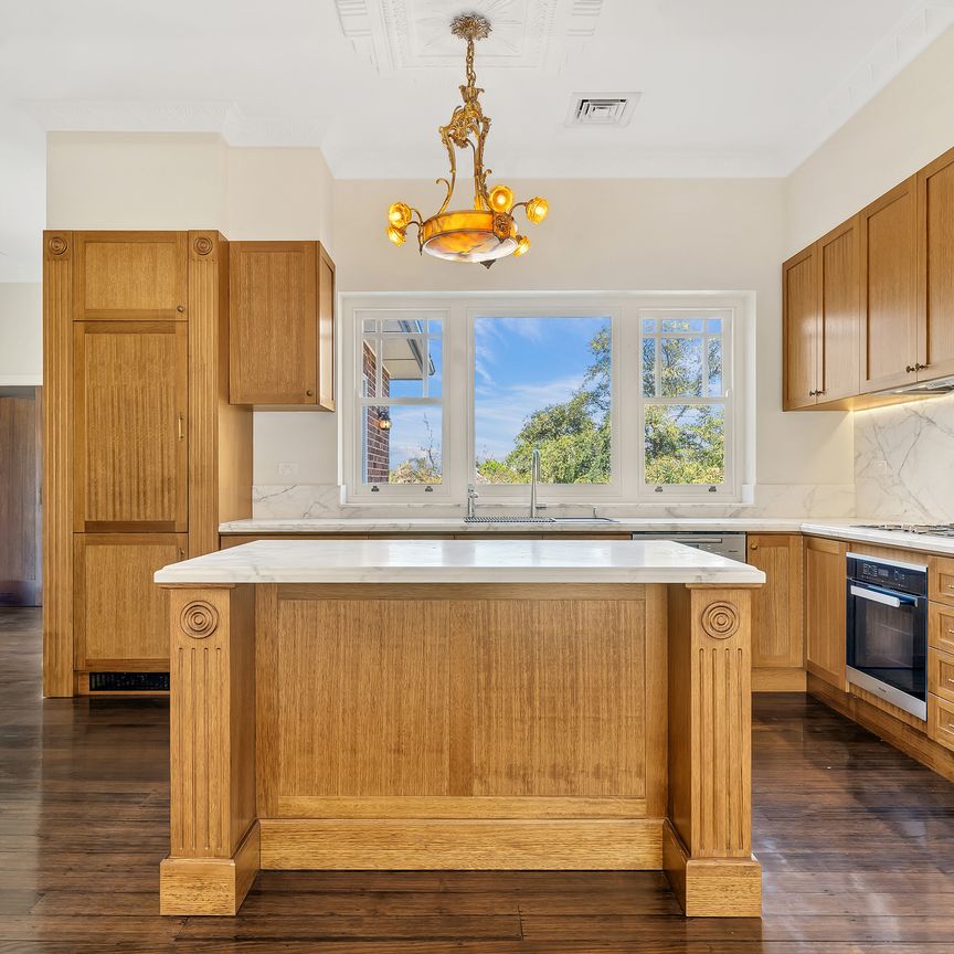 2/30A Prospect Hill Road, Camberwell - Photo 1