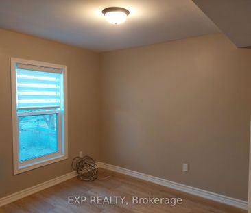 Detached Home For Lease | X8146730 - Photo 1