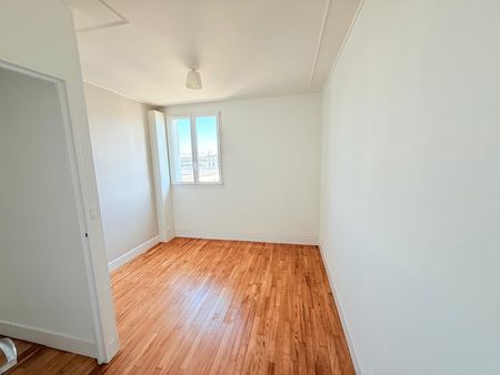 A louer Brest Centre Triangle d'or-Saint Louis T3 dernier étage vue penfeld - Photo 4