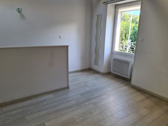 Location Appartement 2 pièces 32m² LE CREUSOT 71200 - Photo 1