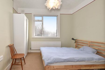 1 bedroom property to rent - Photo 3