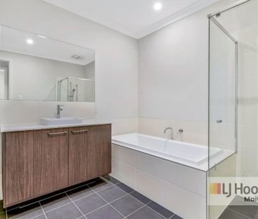 Modern Family Home in the Heart of Gillieston Heights - Photo 4