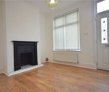 2 Bedroom Terraced Available Arranging tenancy - Photo 1