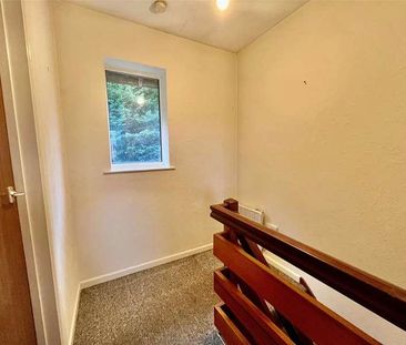 Campion Gardens, Chard, Somerset, TA20 - Photo 6