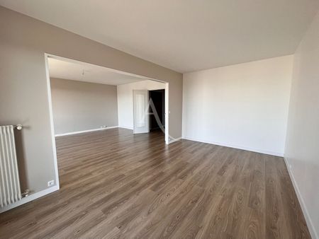 Location Appartement 5 pièces 119m² - Photo 3