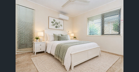 Spacious Family Living in the Heart of Jindalee - Photo 4