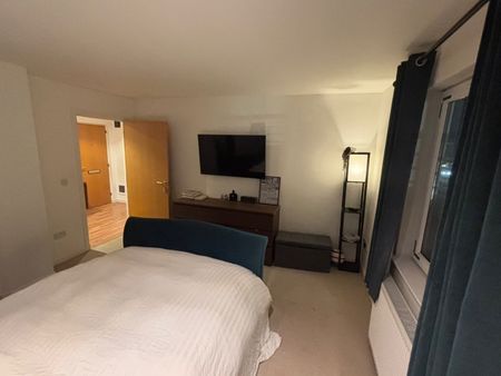 1 Bed Penthouse, Portland St, AB11 - Photo 3