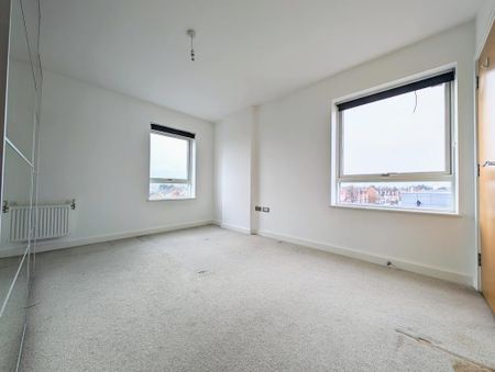 2 bedroom flat to rent - Photo 4