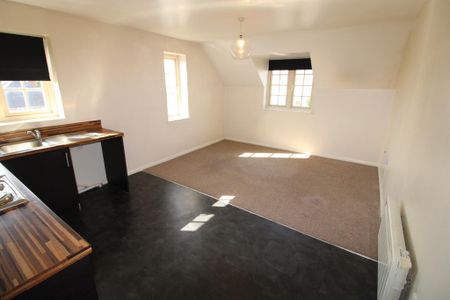 2 bedroom apartment to rent - Photo 4