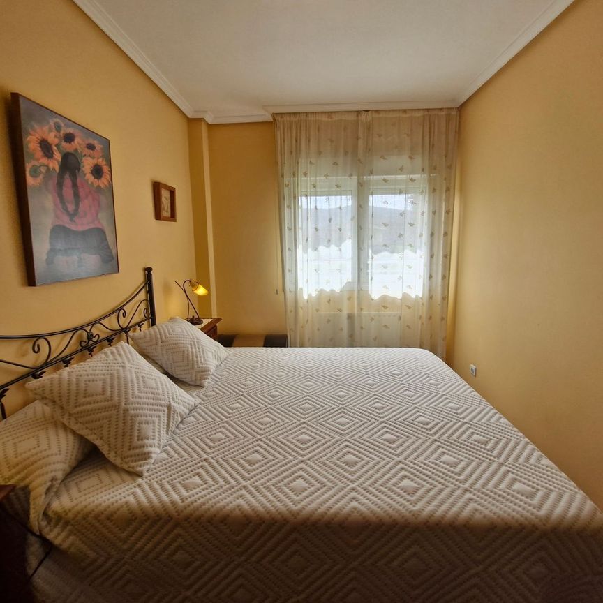 Alquiler de piso en Derio - Photo 1