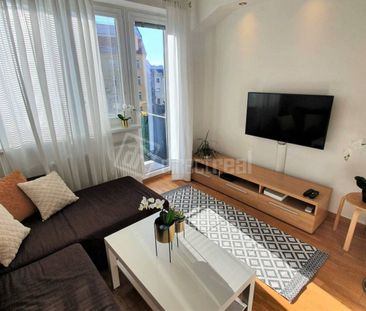 DIRECTREAL|2-izbový byt v centre Starého mesta s balkónom, výťahom,... - Photo 2