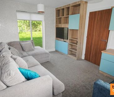 4 bedroom detached house to rent - Photo 3