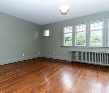 For Lease - 184 Lawrence Avenue, Toronto, Ontario - Photo 4