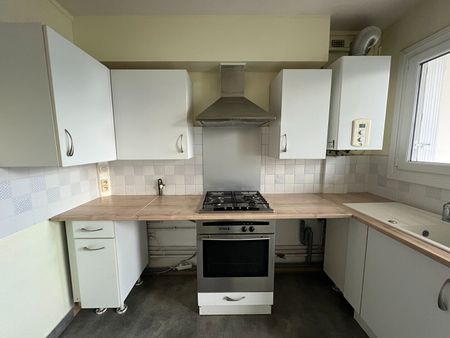 Location Appartement 3 pièces 58m² - Photo 3