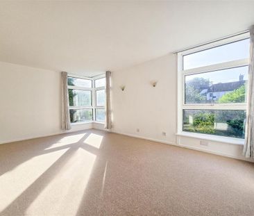 3 bedroom apartment to rent - Photo 2