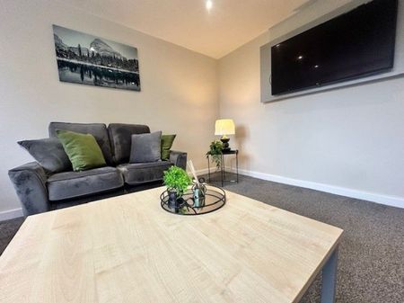 a Moor Lane, Preston - Photo 3