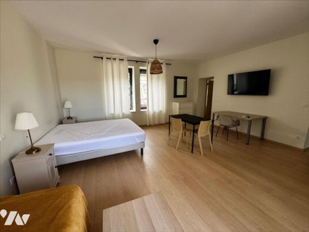 DOLE (39) un appartement meublé en parfait état de type T1 bis - Photo 2