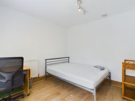 Staplefield Drive, Brighton - Photo 5