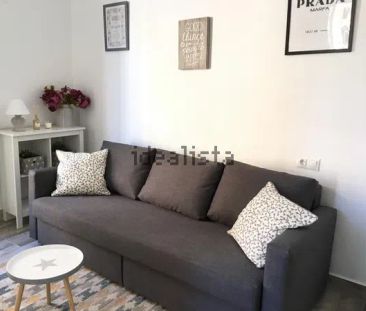 Alquiler de piso en Calle Álvaro de Bazán - Photo 1