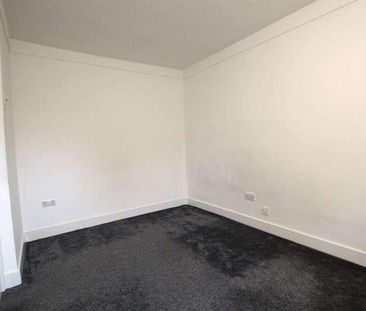 Yew Lane, Sheffield, S5 - Photo 1