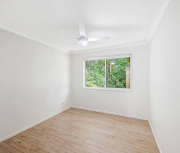 Five-Bedroom Home with Multiple Living Areas - Photo 5