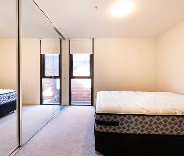 Furnished - stylish 2 bedroom apartment - Photo 5
