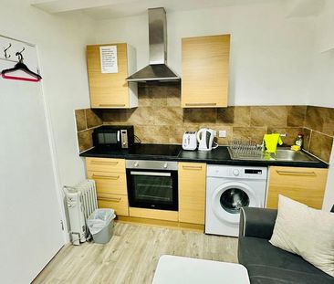 Studio to rent - Photo 5