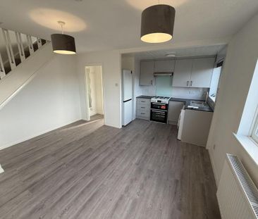 2 bedroom terraced house to rent - Photo 6