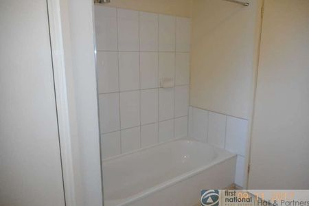 "SPACIOUS ONE BEDROOM" - Photo 3