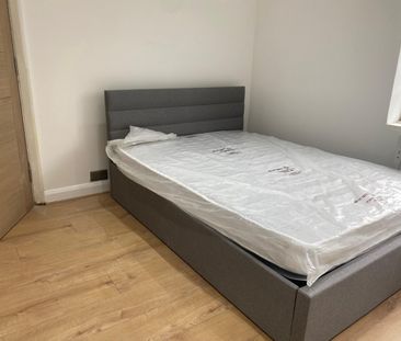 Room in a Shared Flat, Kings Drive, HA9 - Photo 1