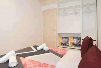 Carrer de Sant Màrius, Barcelona, Catalonia 08022