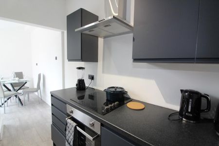 1 bedroom in a house share to rent - Photo 5