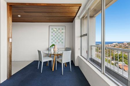 One-Bedroom Apartment with Stunning Views - Photo 4