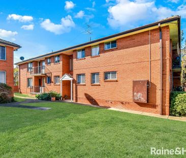 Convenient Location Unit - Photo 3