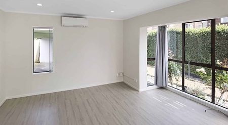 Mission Bay - 3 bedroom Duplex - Photo 3