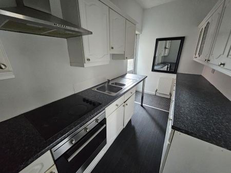 2 bedroom terraced house to rent - Photo 5