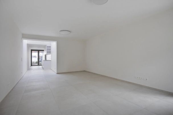 Parel met garage en stadstuin te huur in het centrum van Geel - Photo 1