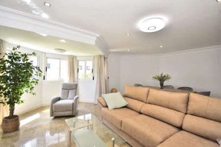 Alquiler de piso en Rambla de Méndez Núñez, 34 - Photo 2