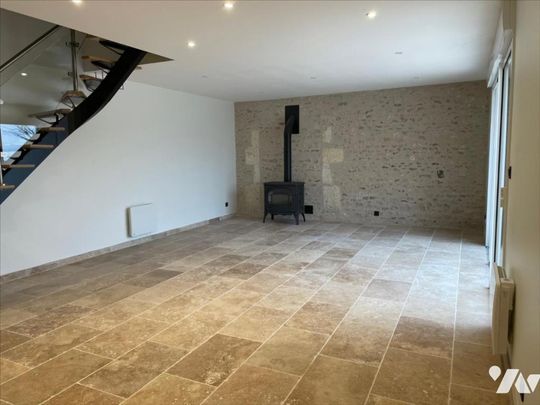 Maison de village rénovée avec des matériaux de qualité - Photo 1