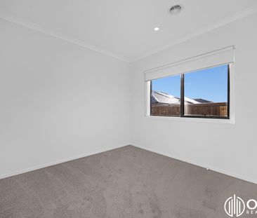 36 Liali Avenue, Truganina, Vic 3029 - Photo 2