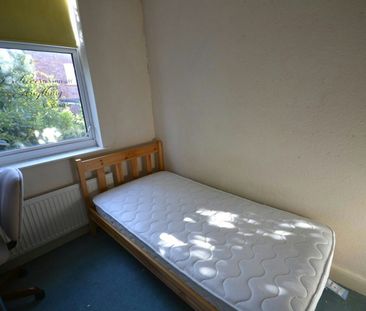 Thurlow Road, Clarendon Park, Leicester, LE2 - Photo 1