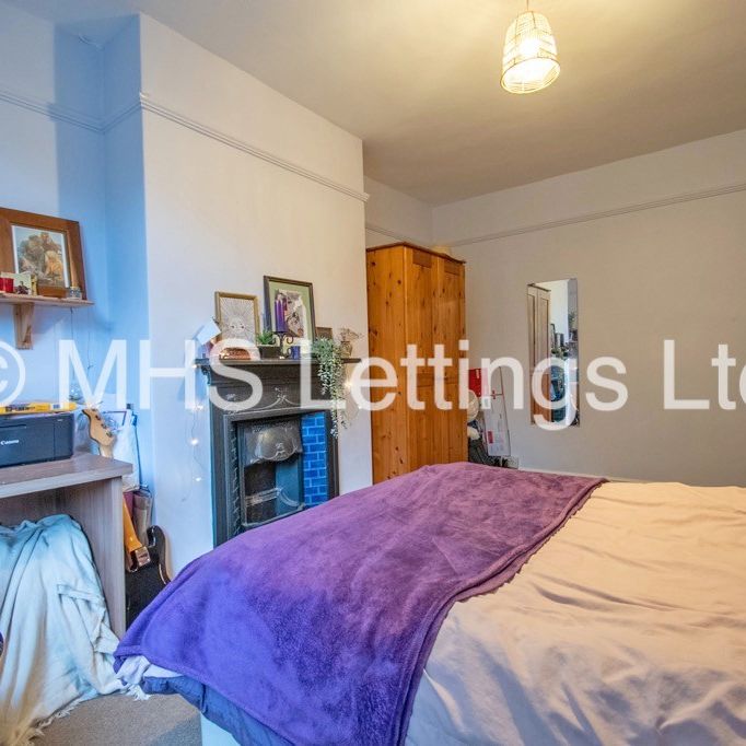 4 Bedroom Semi-Detached House for rent in Ash Road - Photo 1