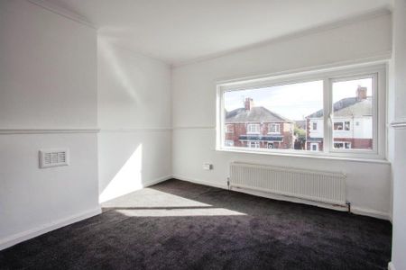 Birkwood Avenue, Barnsley, Cudworth - Photo 2