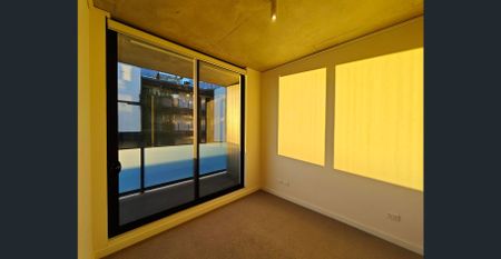 ✨ Modern 2 Bedroom Apartment with Stunning Views in Waterloo - Photo 2