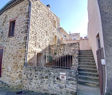 Centre village maison T3 restaurée avec cour et vue imprenable, - Photo 4